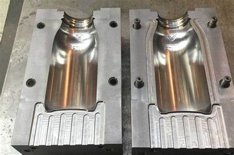 Custom Blown Injection Molding PET Blowing Molds P20 Steel Pet Mold for Bottle Blow Molding Custom Plastic Injection Molds